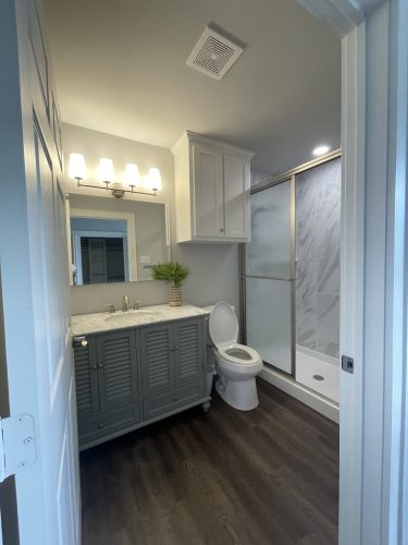 Home-Builders-Grapeland-TX-Bathroom-00002