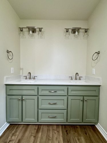 Home-Builders-Grapeland-TX-Bathroom-00016